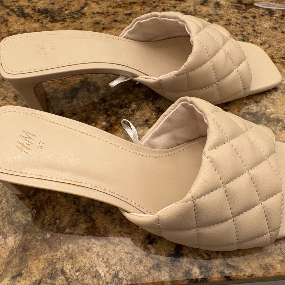 H&M Cream Quilted Heeled Shoes